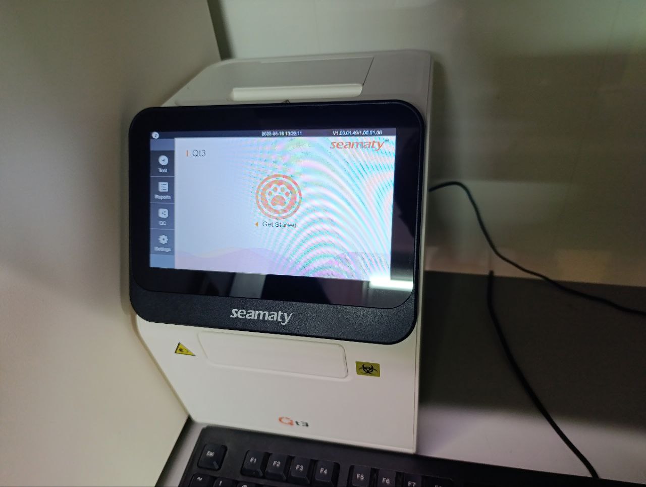 В VetPlus новый анализатор крови Seamaty qt3. Теперь анализы крови ваших питомцев стали еще быстрее и точнее